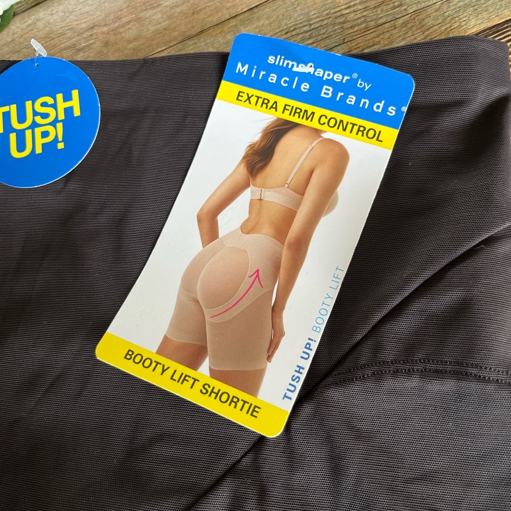 NWT SlimShaper by Miracle Brands Women's Sheer Booty Lift Shortie Black - Picture 3 of 7
